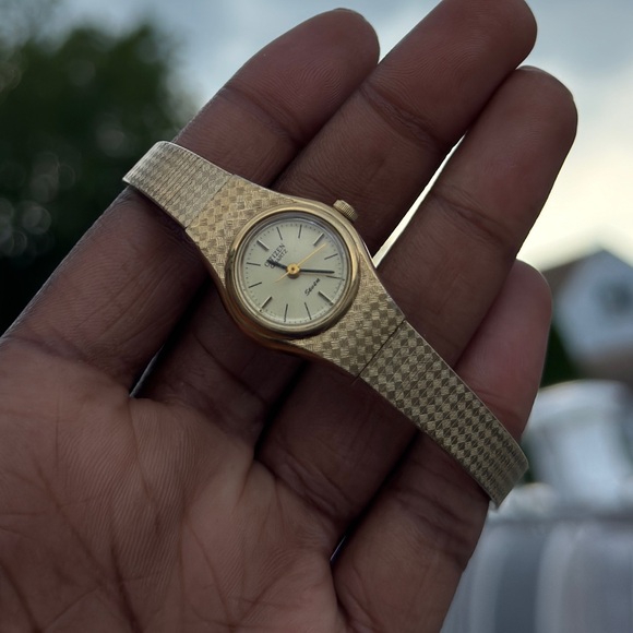 Citizen Accessories - Citizens Quartz Gold Watch